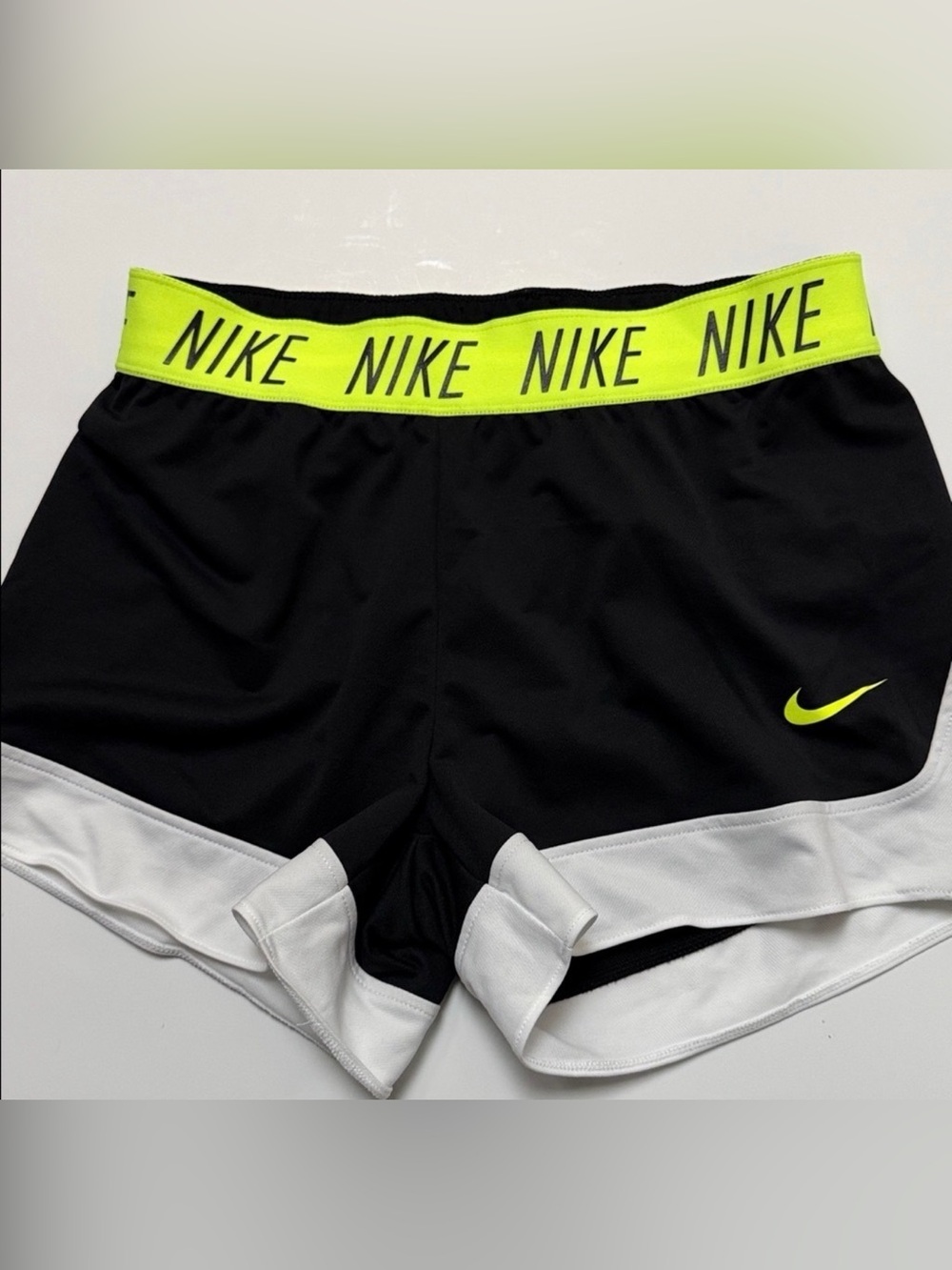 Nike Dri-FIT Running Training Shorts NWT Women’s Size Small Black Neon Volt